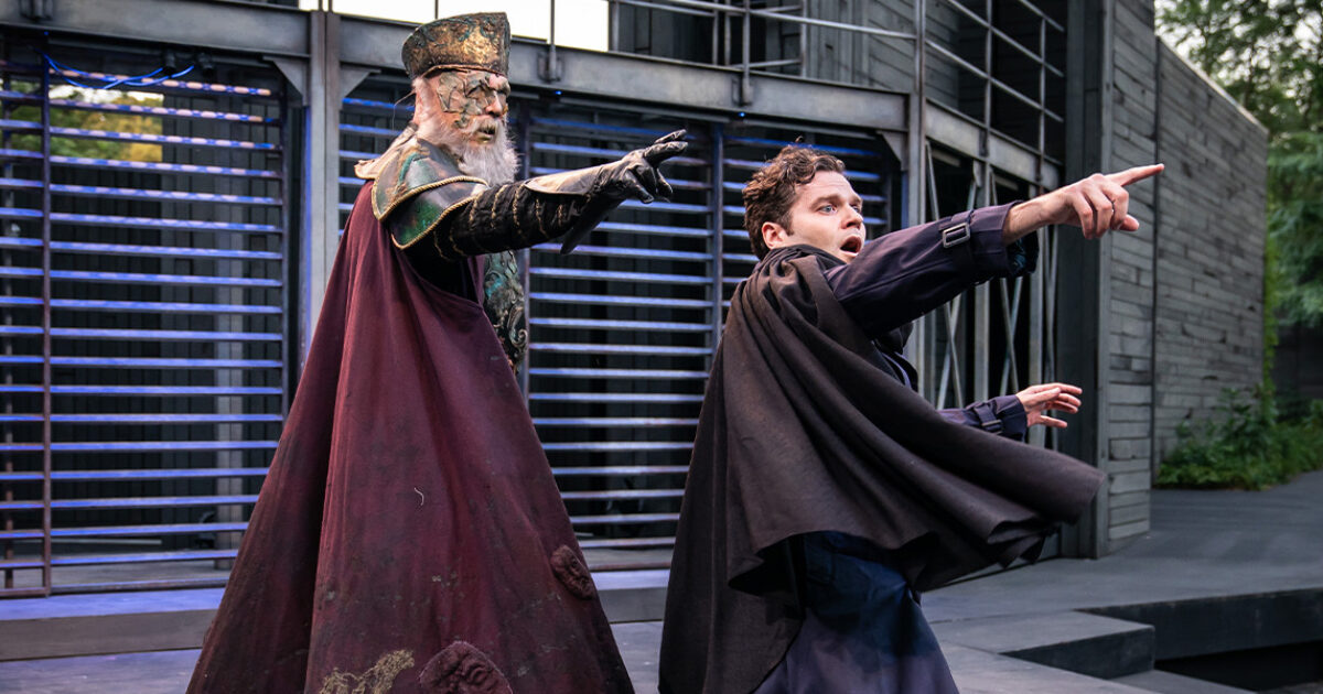 Review: Phenomenal ‘Hamlet’ A Wondrous… | American Players Theatre